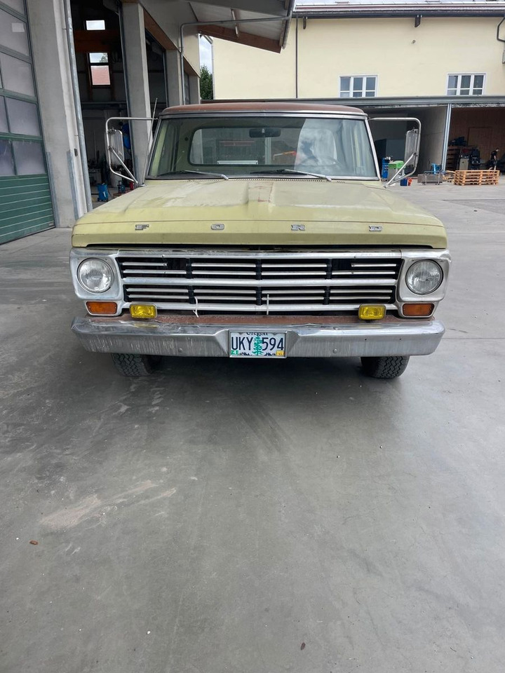 Ford F 100 - Lengvasis automobilis: foto 2 Ford F 100 - Lengvasis automobilis: foto 2