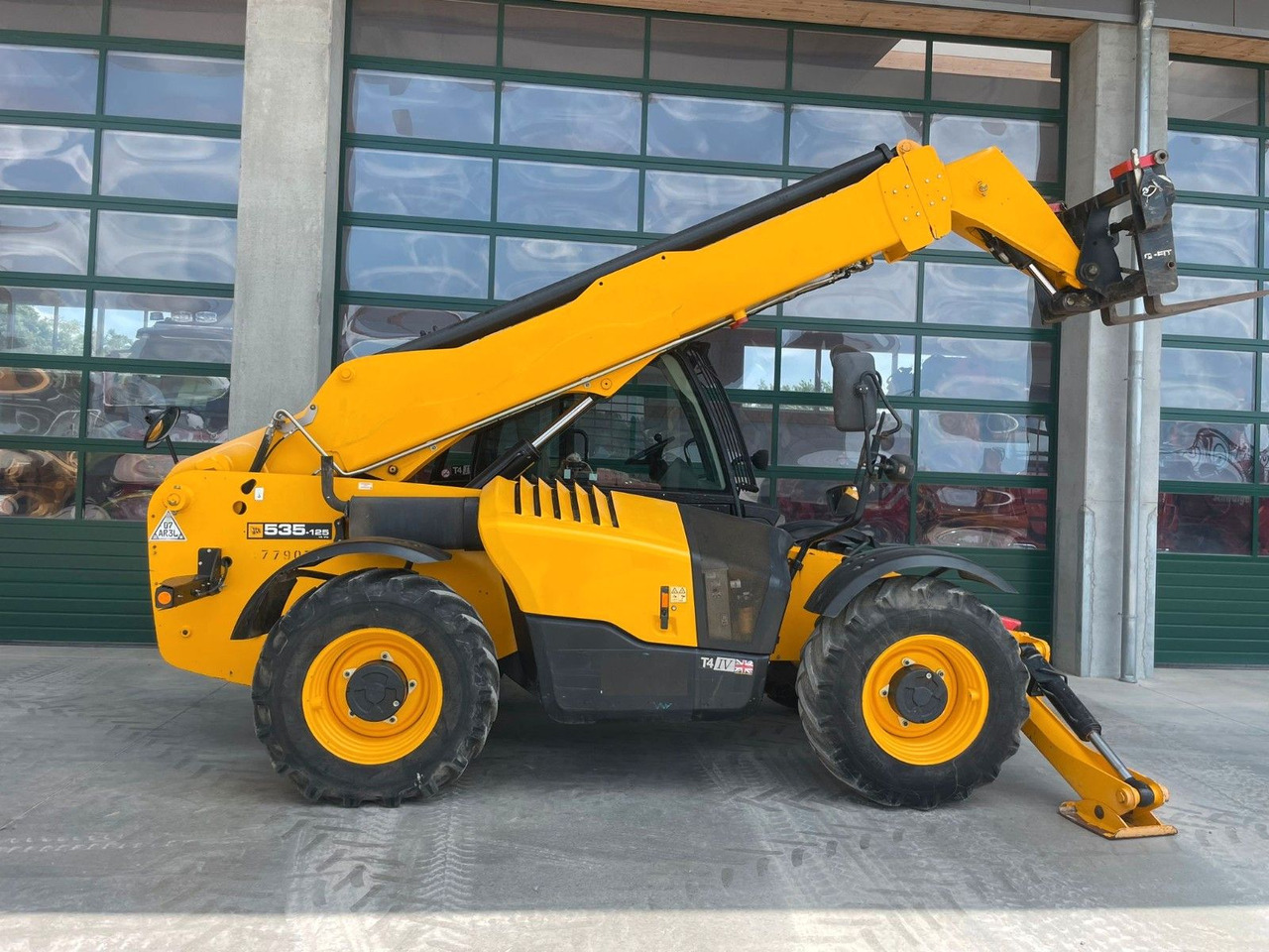 JCB 535-125 - Teleskopinis krautuvas: foto 1 JCB 535-125 - Teleskopinis krautuvas: foto 1