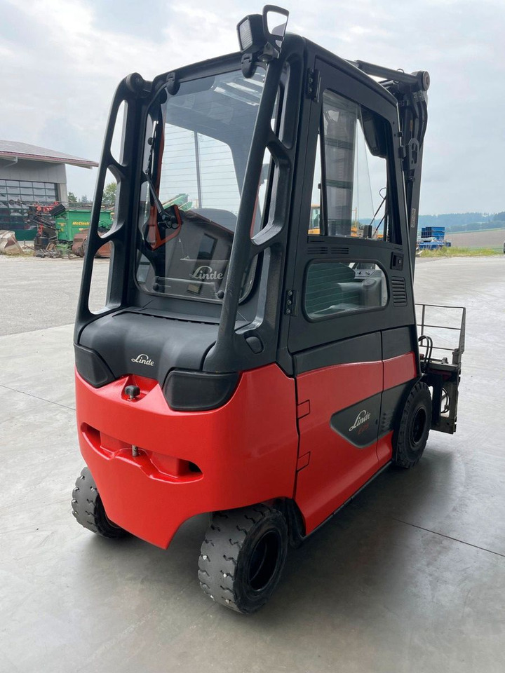 Linde E25H-01 - Elektrinis krautuvas: foto 4 Linde E25H-01 - Elektrinis krautuvas: foto 4