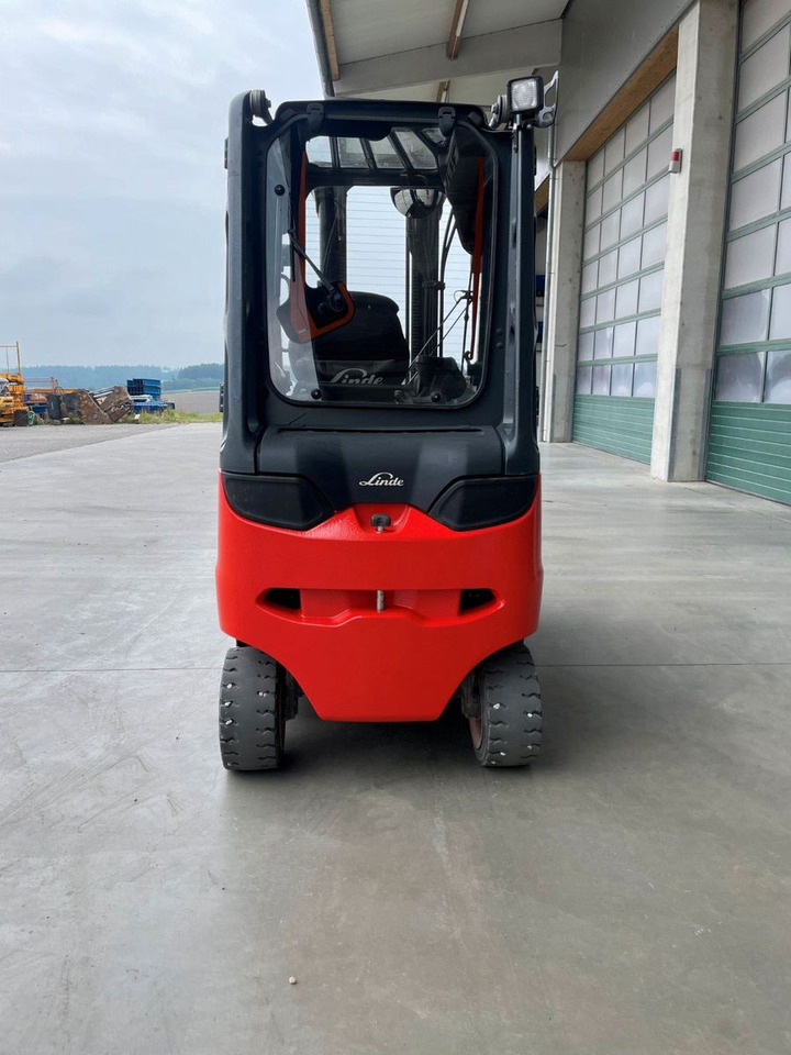Linde E25H-01 - Elektrinis krautuvas: foto 3 Linde E25H-01 - Elektrinis krautuvas: foto 3