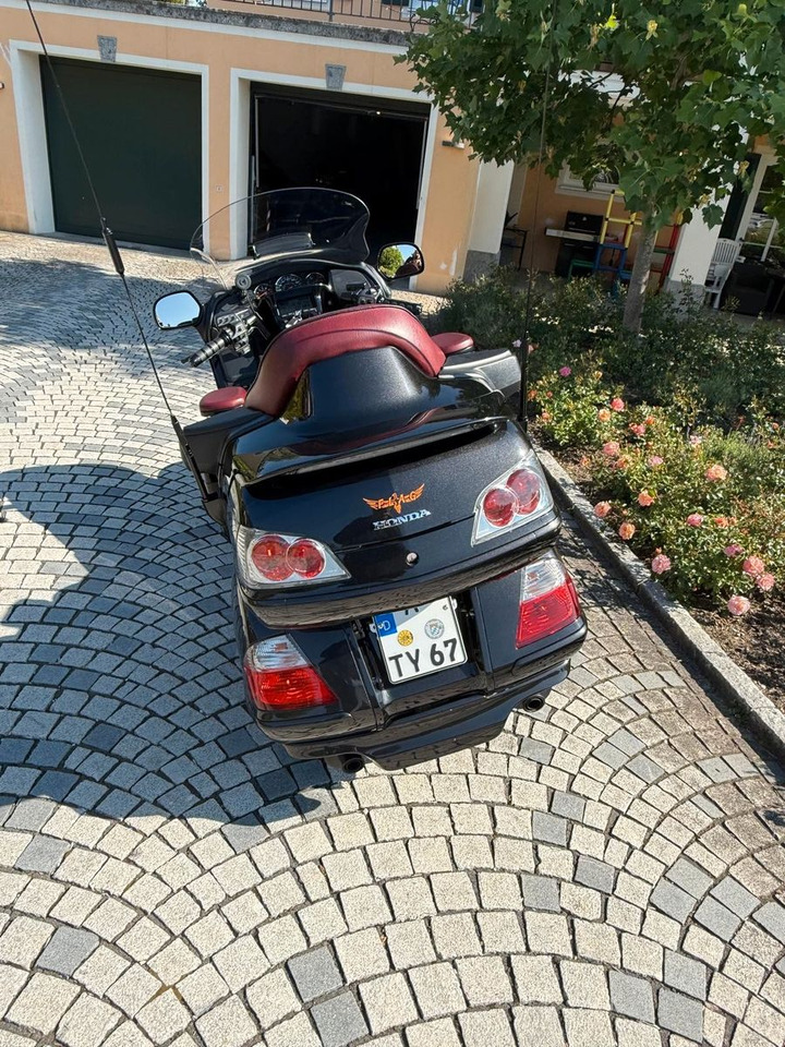 Honda GL1800 SC47*Krossline*Audio*Wilbers*SR Racing - Motociklas: foto 5 Honda GL1800 SC47*Krossline*Audio*Wilbers*SR Racing - Motociklas: foto 5