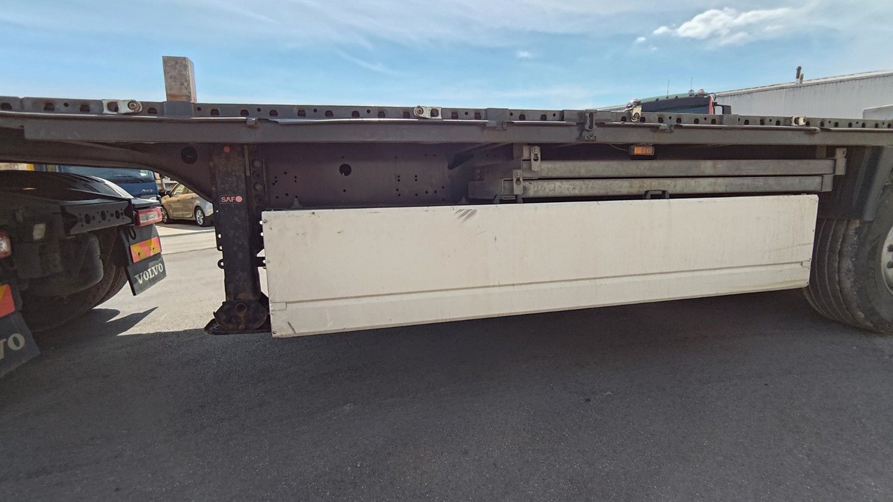 Krone SD*Pritsche beschädigt* - Platforminė/ Bortinė puspriekabė: foto 3 Krone SD*Pritsche beschädigt* - Platforminė/ Bortinė puspriekabė: foto 3