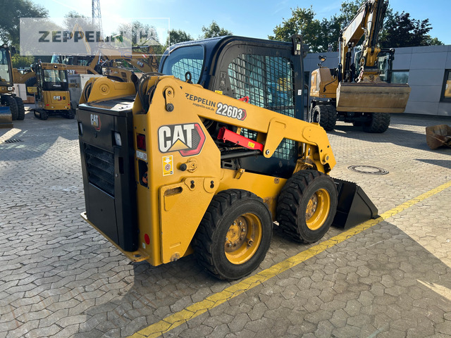 Cat 226D - Mini krautuvas: foto 3 Cat 226D - Mini krautuvas: foto 3