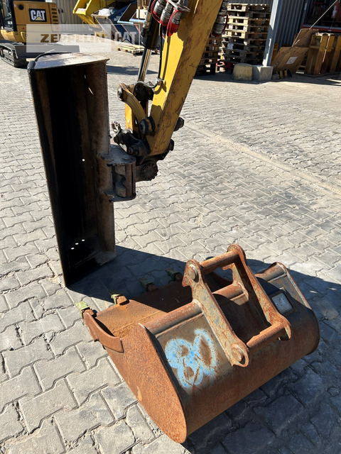 Mini ekskavatorius Cat 302.7D: foto 10