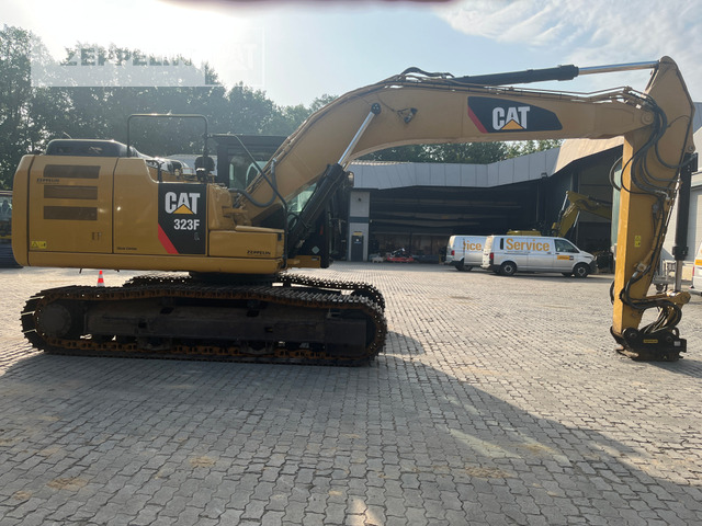 Cat 323FL - Vikšrinis ekskavatorius: foto 3 Cat 323FL - Vikšrinis ekskavatorius: foto 3