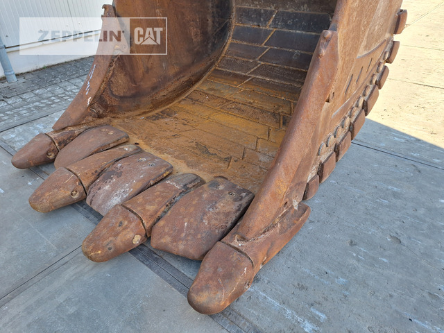 Vikšrinis ekskavatorius Cat 390FL: foto 9