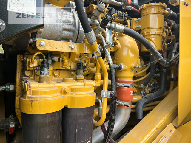 Ratinis krautuvas Cat 966M: foto 30