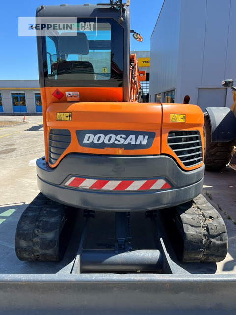 Doosan DX63-3 - Mini ekskavatorius: foto 2 Doosan DX63-3 - Mini ekskavatorius: foto 2