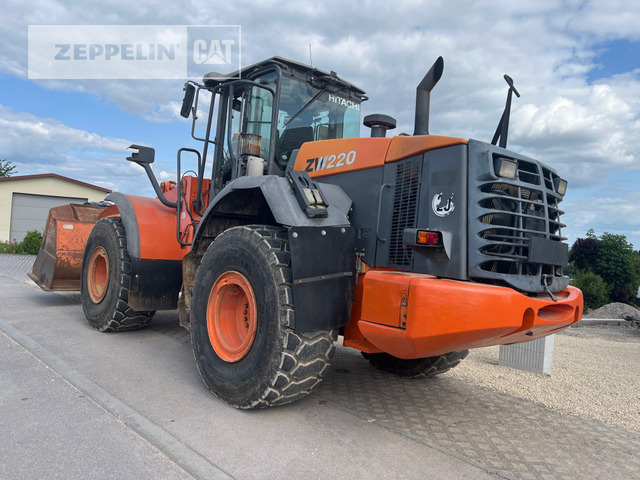Hitachi ZW220 - Ratinis krautuvas: foto 2 Hitachi ZW220 - Ratinis krautuvas: foto 2
