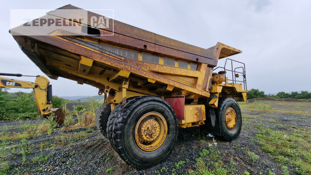 Komatsu HD325-6 - Karjerinis savivartis: foto 5 Komatsu HD325-6 - Karjerinis savivartis: foto 5