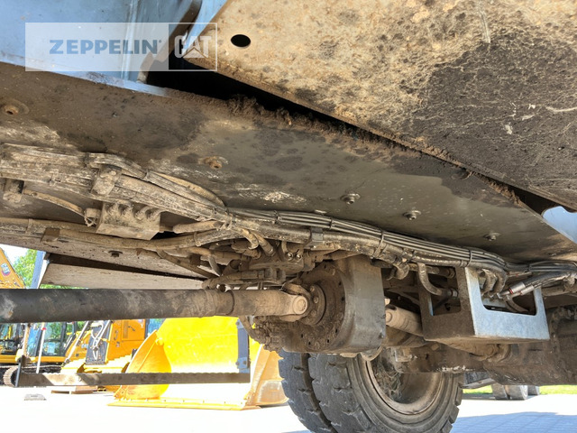Ekskavatorius su ilga strėle Sennebogen 818: foto 17