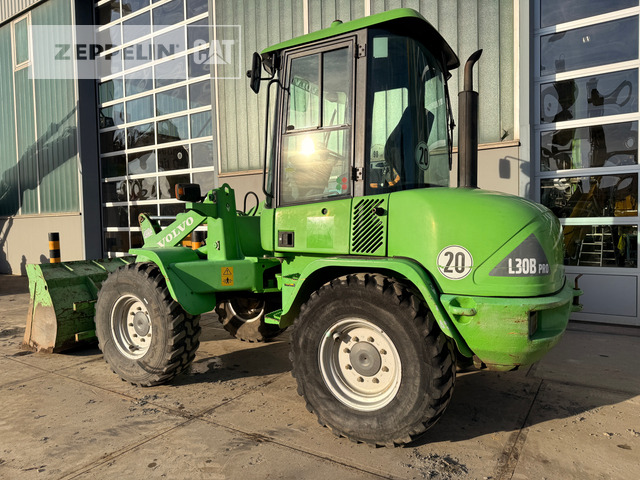 Volvo L30B - Ratinis krautuvas: foto 3 Volvo L30B - Ratinis krautuvas: foto 3