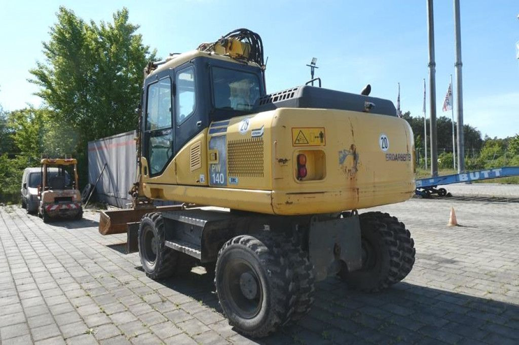 Komatsu Mobilbagger PW140-7 Mobilbagger - Ratinis ekskavatorius: foto 4 Komatsu Mobilbagger PW140-7 Mobilbagger - Ratinis ekskavatorius: foto 4
