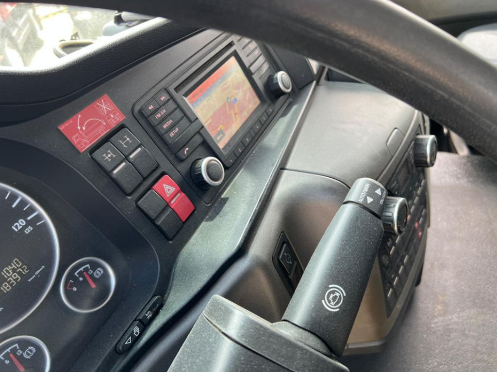 MAN TG-S 35.480 8x4 BL Abrollkipper mit Kran Penz-15L9.80+Meiller RK 30.60L Lenk-Lift Achse - Hook-lift sunkvežimis, Sunkvežimis su kranu: foto 5 MAN TG-S 35.480 8x4 BL Abrollkipper mit Kran Penz-15L9.80+Meiller RK 30.60L Lenk-Lift Achse - Hook-lift sunkvežimis, Sunkvežimis su kranu: foto 5