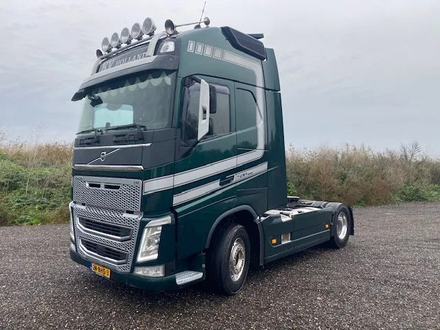 Volvo FH 500 XL euro 6 full spoilered, 2 x tank, modeljaar 2017 - Vilkikas: foto 1 Volvo FH 500 XL euro 6 full spoilered, 2 x tank, modeljaar 2017 - Vilkikas: foto 1