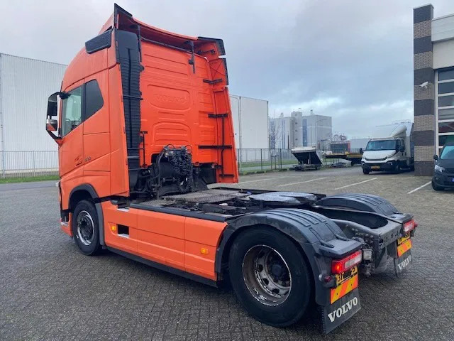 Volvo FH 500 globe euro 6 full spoilered, mot approval - Vilkikas: foto 2 Volvo FH 500 globe euro 6 full spoilered, mot approval - Vilkikas: foto 2