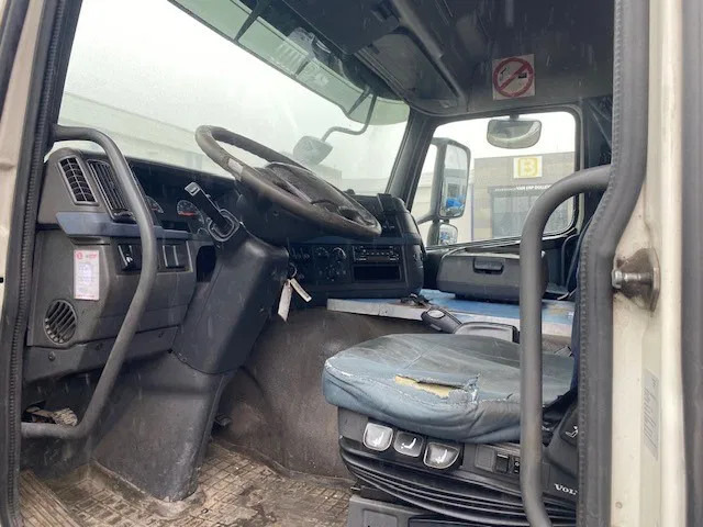 Volvo FM 400 globetrotter trekker - Vilkikas: foto 5 Volvo FM 400 globetrotter trekker - Vilkikas: foto 5
