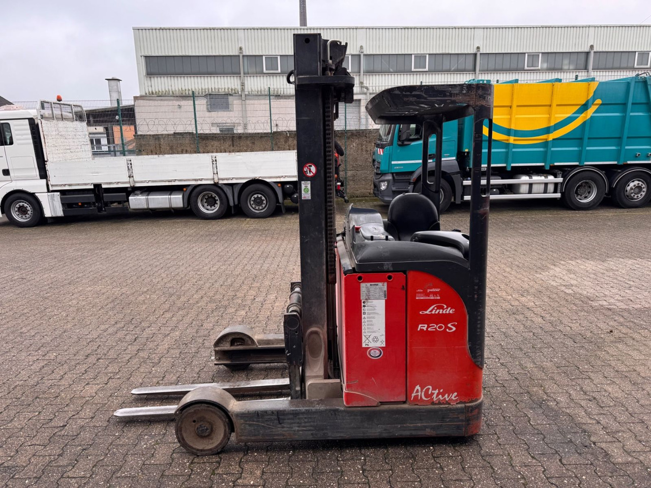 Linde R 20 S Active 5.40 höhe 2t - Krautuvas su šakėmis: foto 4 Linde R 20 S Active 5.40 höhe 2t - Krautuvas su šakėmis: foto 4