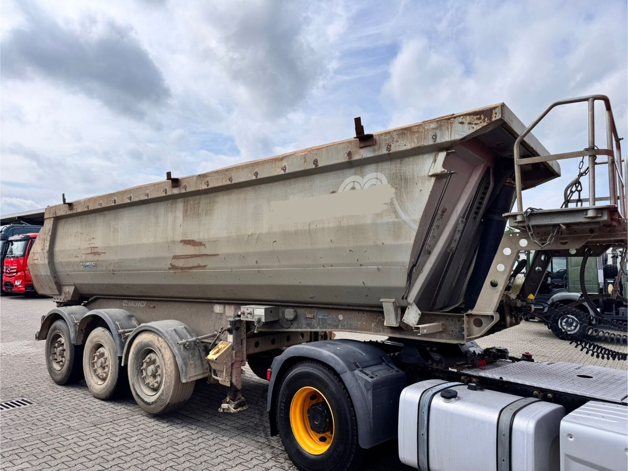 Menci SA700R Kipper Mulde 27m³ Lift Stahl Stück - Savivartis puspriekabė: foto 2 Menci SA700R Kipper Mulde 27m³ Lift Stahl Stück - Savivartis puspriekabė: foto 2