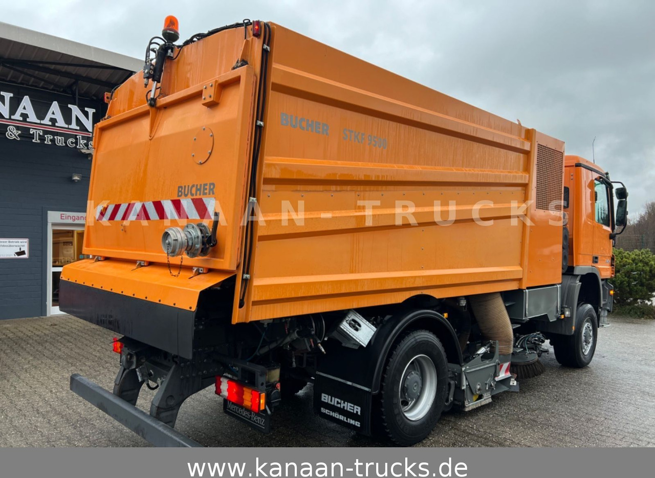 Mercedes-Benz 2032 Actros 4x4 Bucher STKF 9500 AIRPORT KLIMA - Gatvių šlavimo mašina: foto 5 Mercedes-Benz 2032 Actros 4x4 Bucher STKF 9500 AIRPORT KLIMA - Gatvių šlavimo mašina: foto 5