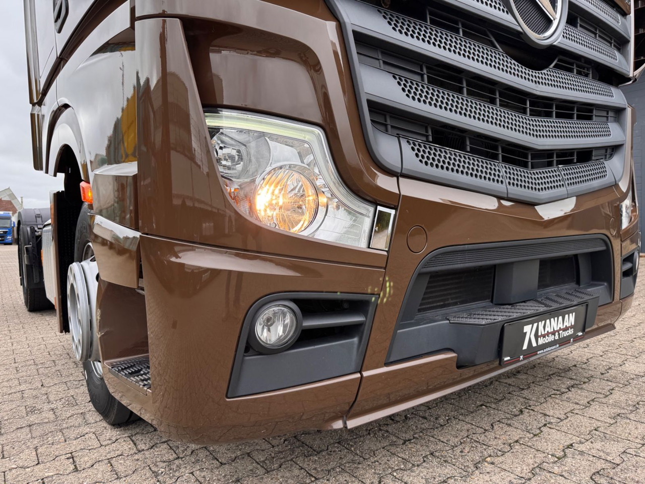 Mercedes-Benz 1848 Actros 5   BigSPace - Vilkikas: foto 5 Mercedes-Benz 1848 Actros 5   BigSPace - Vilkikas: foto 5