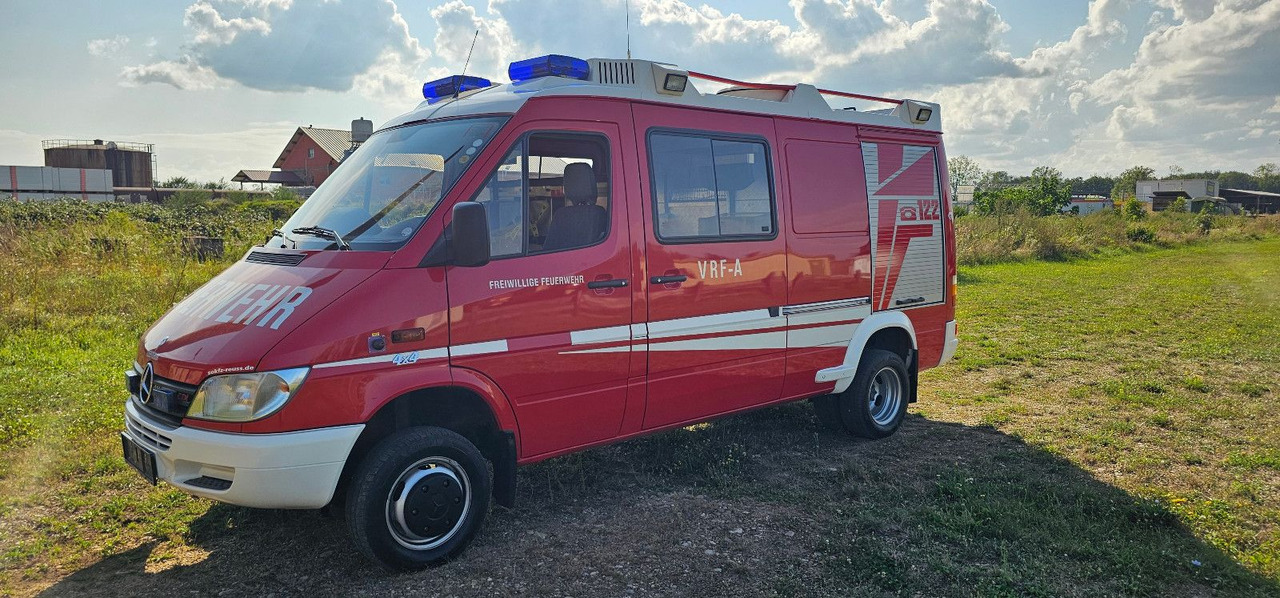 Mercedes-Benz Allrad Sprinter 416 Feuerwehr 4x4 VAN - Komercinis automobilis: foto 3 Mercedes-Benz Allrad Sprinter 416 Feuerwehr 4x4 VAN - Komercinis automobilis: foto 3