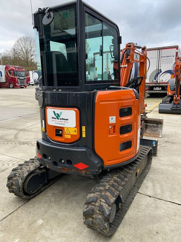 Hitachi ZX 33 U-6 - Mini ekskavatorius: foto 2 Hitachi ZX 33 U-6 - Mini ekskavatorius: foto 2