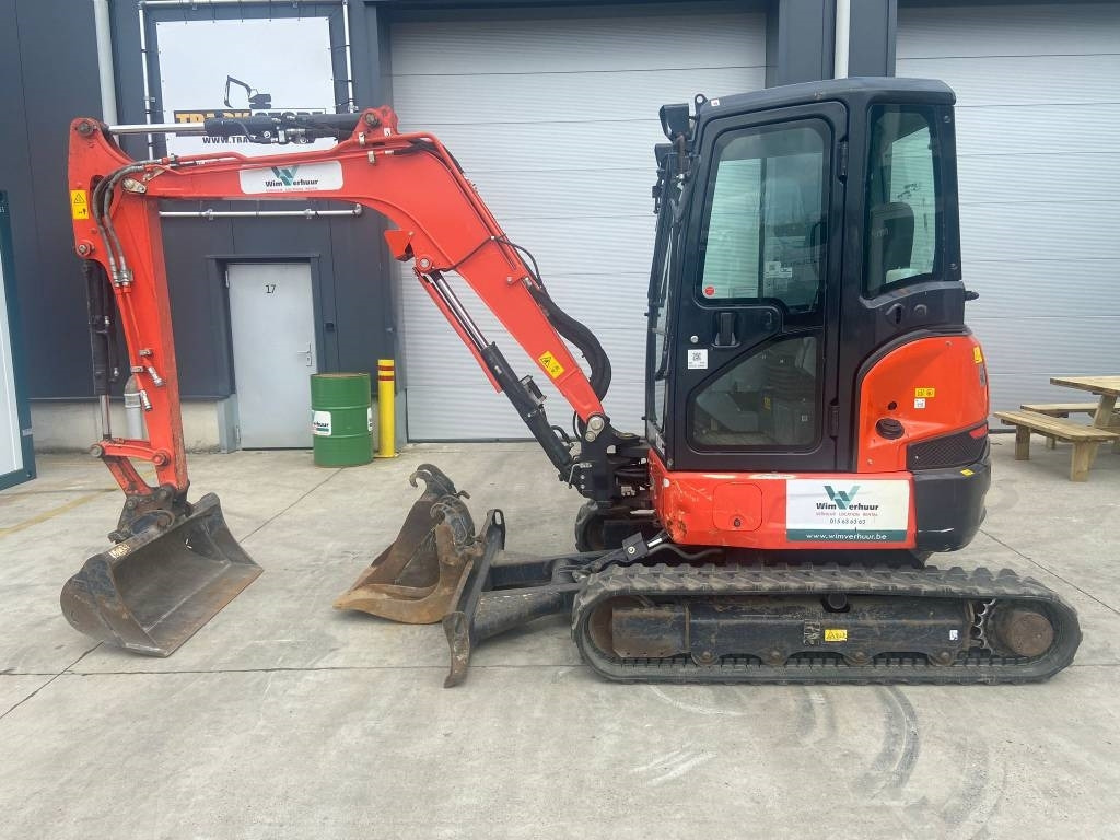 Kubota U 36-4 - Mini ekskavatorius: foto 1 Kubota U 36-4 - Mini ekskavatorius: foto 1