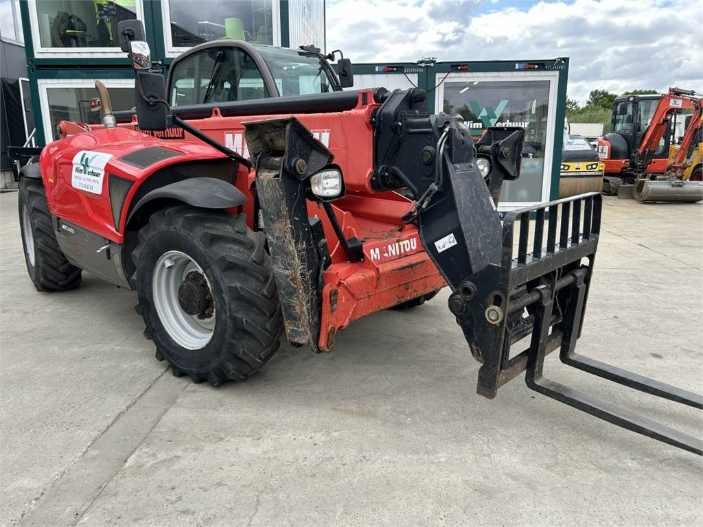 Manitou MT1440 (2032) - Teleskopinis krautuvas: foto 4 Manitou MT1440 (2032) - Teleskopinis krautuvas: foto 4