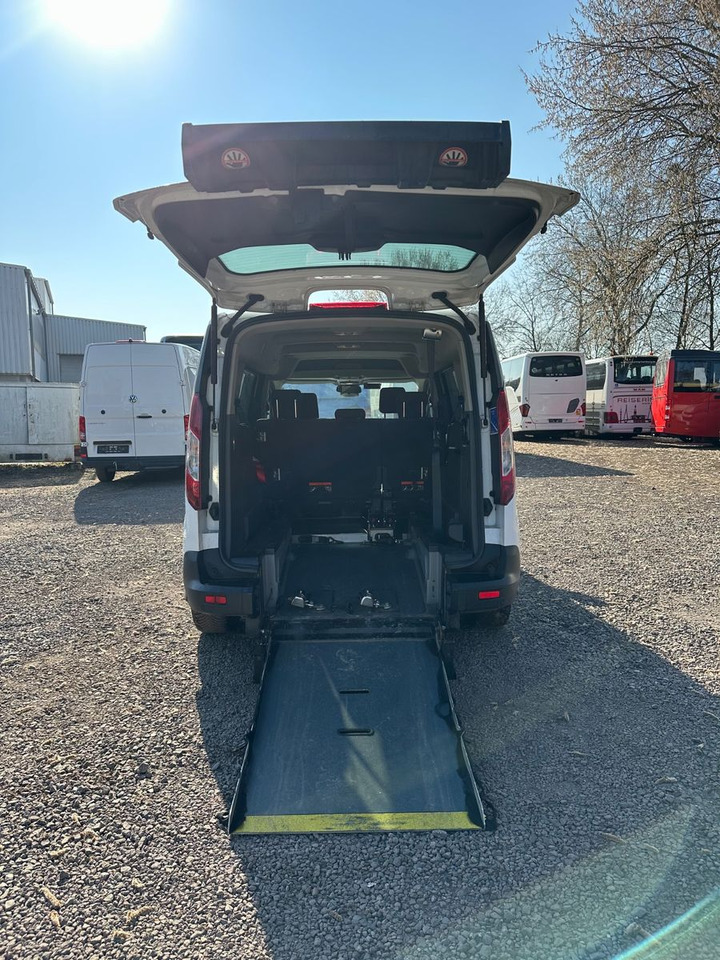 Ford Grand Tourneo 1.5 EcoBlue 74kW Auto Trend - Keleivinis furgonas: foto 3 Ford Grand Tourneo 1.5 EcoBlue 74kW Auto Trend - Keleivinis furgonas: foto 3