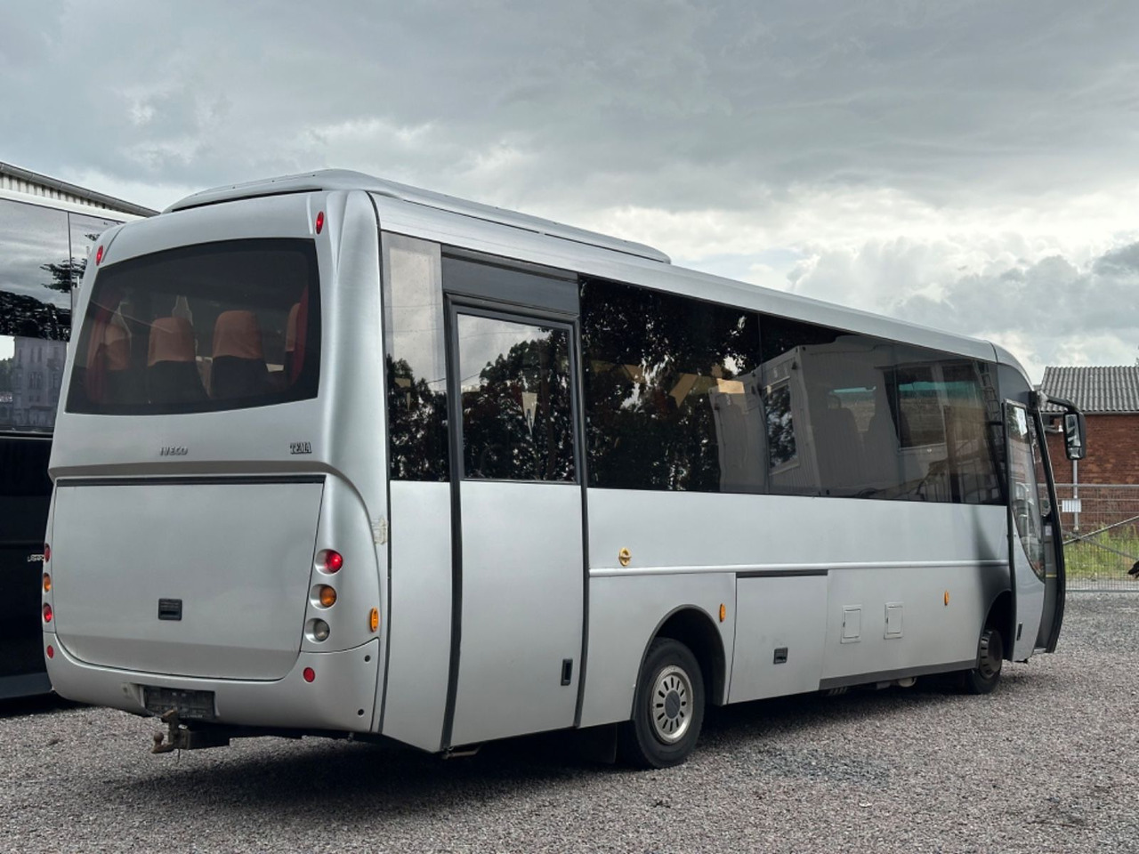 Iveco Kapena Tema 100 (32*Sitze*DE*TOP*Schalt) O510 Iveco Kapena Tema 100 , O 510, 818, Rapido - Mikroautobusas, Keleivinis furgonas: foto 2 Iveco Kapena Tema 100 (32*Sitze*DE*TOP*Schalt) O510 Iveco Kapena Tema 100 , O 510, 818, Rapido - Mikroautobusas, Keleivinis furgonas: foto 2