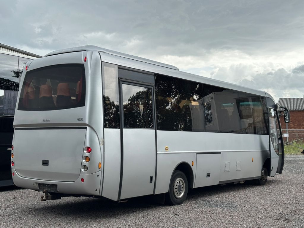 Iveco Kapena Tema 100 (32*Sitze*DE*TOP*Schalt) O510 - Mikroautobusas, Keleivinis furgonas: foto 2 Iveco Kapena Tema 100 (32*Sitze*DE*TOP*Schalt) O510 - Mikroautobusas, Keleivinis furgonas: foto 2