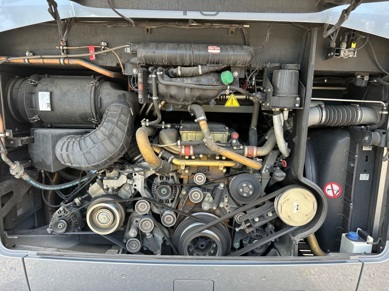 Mercedes-Benz Tourismo E 15 RHD (wenig Km*TOP*DE) - Turistinis autobusas: foto 4 Mercedes-Benz Tourismo E 15 RHD (wenig Km*TOP*DE) - Turistinis autobusas: foto 4