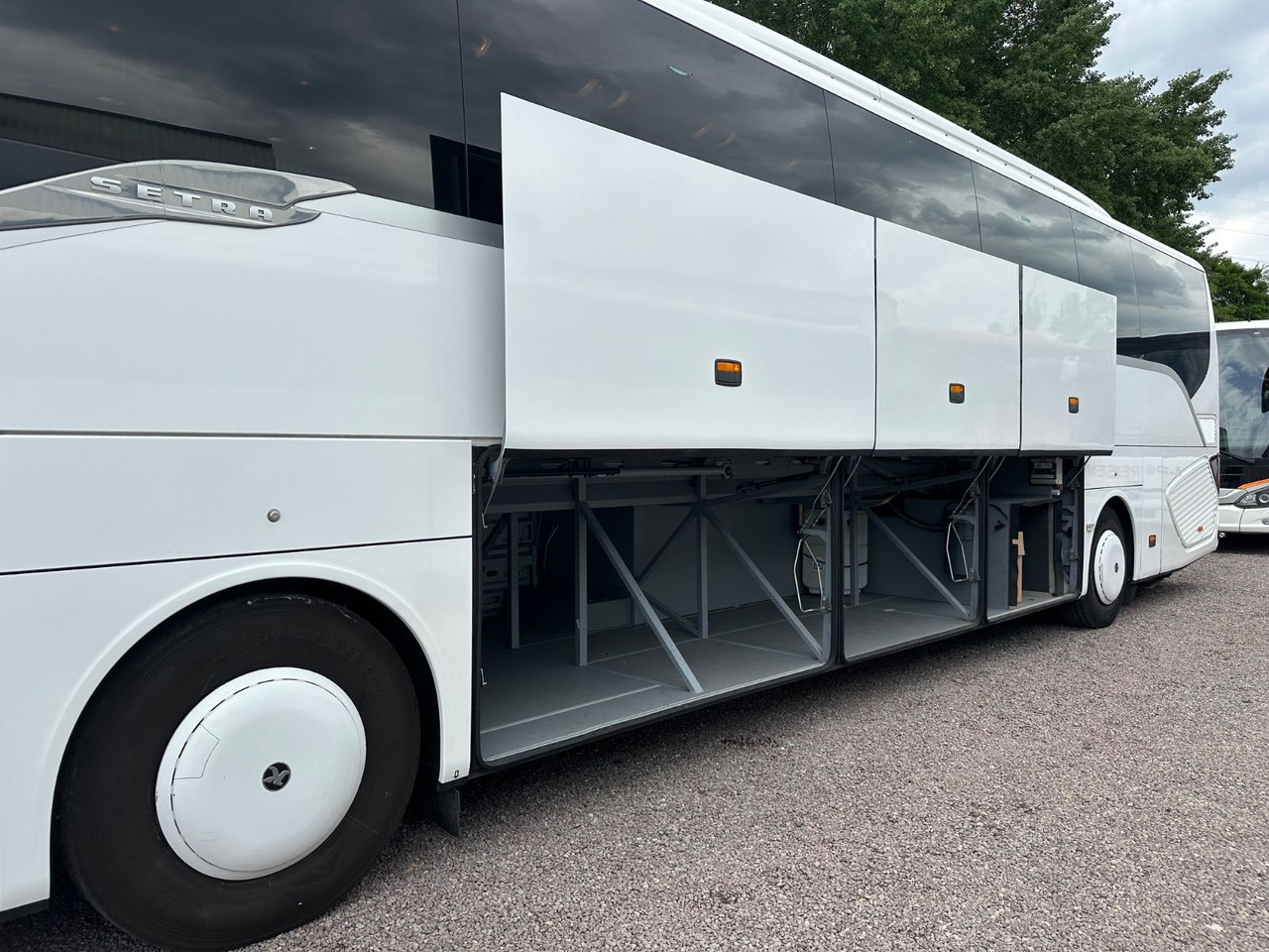 Setra S 516 HD/2A (54 Sitze*DE-Bus) - Turistinis autobusas: foto 4 Setra S 516 HD/2A (54 Sitze*DE-Bus) - Turistinis autobusas: foto 4